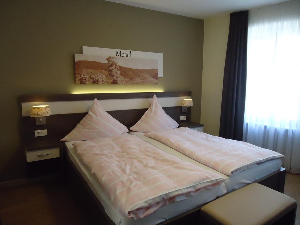 Gasthaus Huwer Bernkastel-Kues Habitación foto